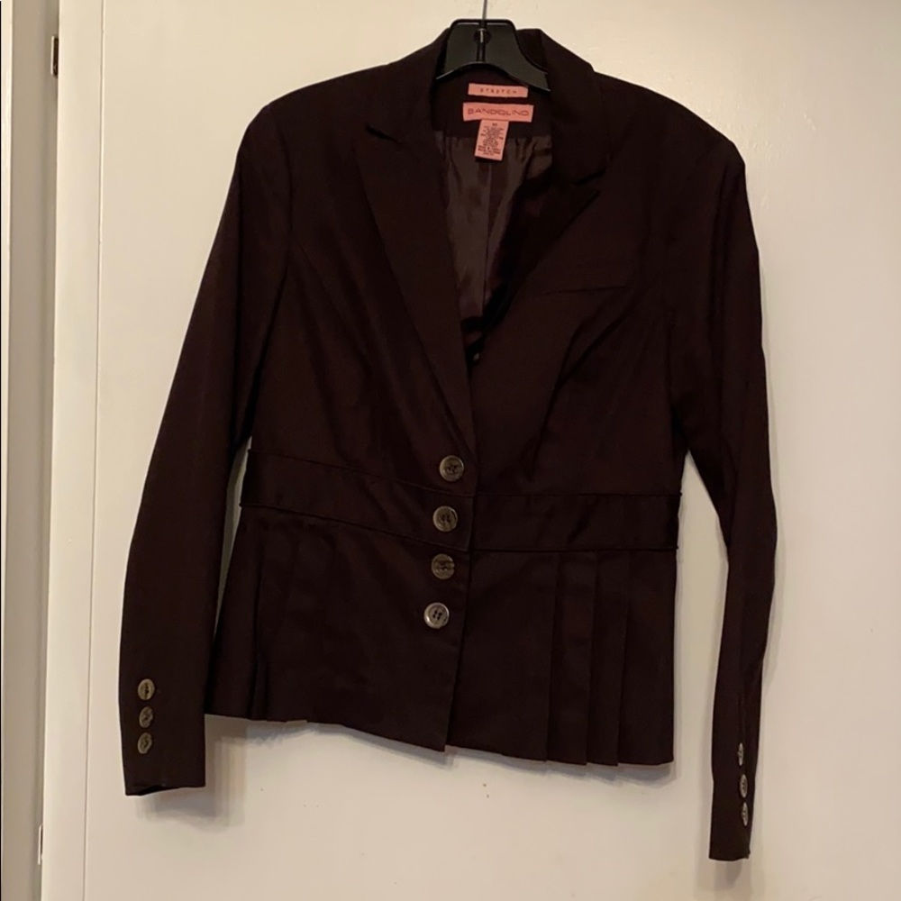 Stretch button down black blazer with pleats.